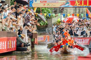 东契奇复出发威&欧文6中0 拉眉合砍29分 湖人半场领先独行侠2分